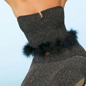 Elegant Black Fur-Trimmed Women's Accessory